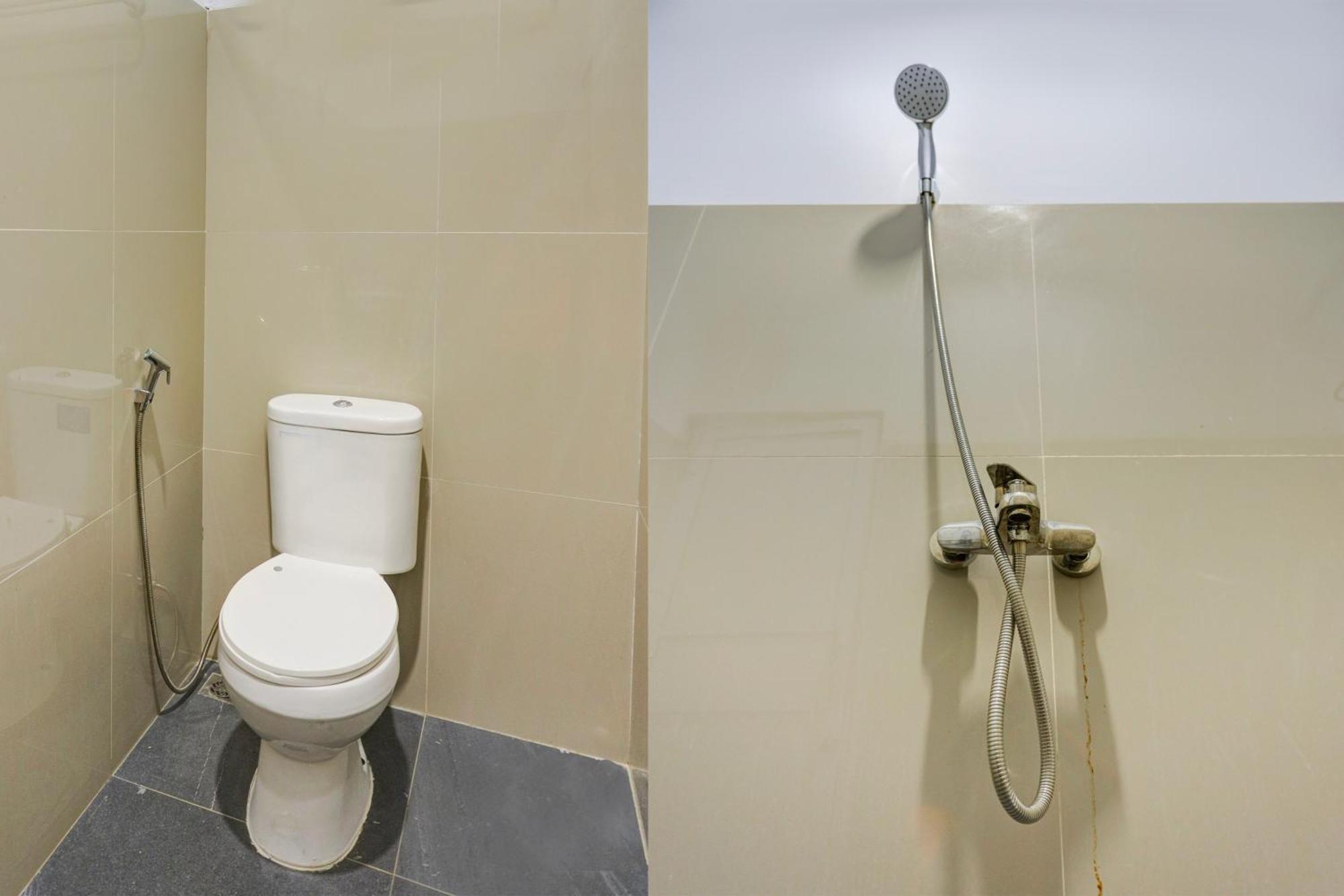 Super Oyo Capital O 93076 Batam Backpacker Guesthouse 2 Pembunuh Exterior foto